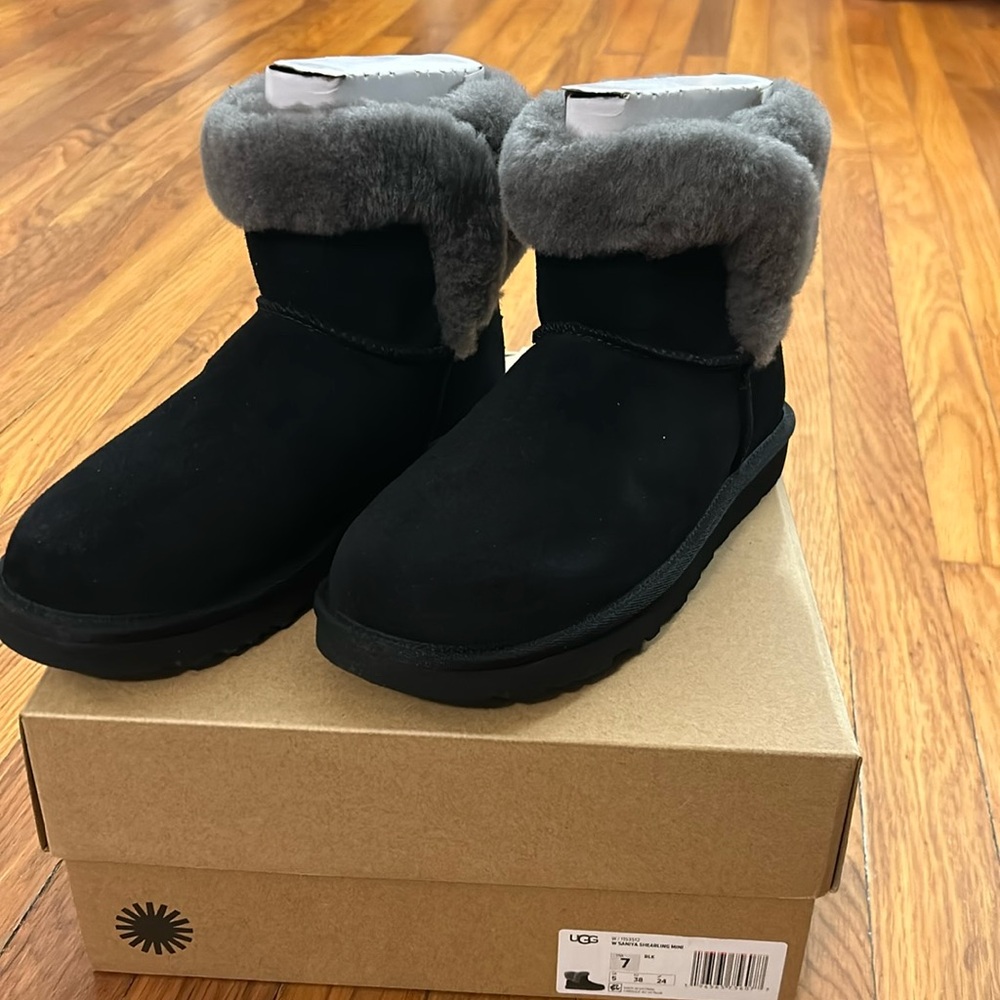 UGG Saniya Mini Bootie